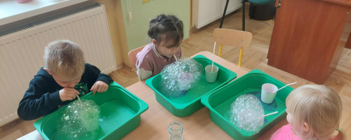Bańkowe eksperymenty i ćwiczenia oddechowe w jednym!