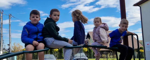 Październikowe zabawy i wspólne działania