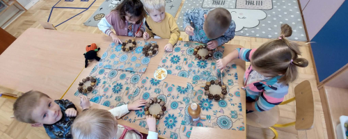 Świąteczne prace i ozdoby